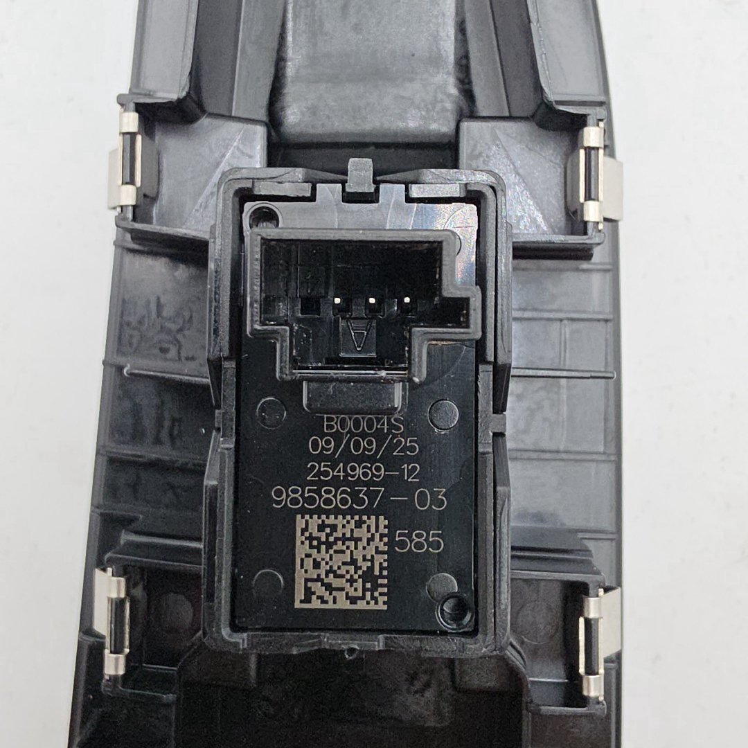 2023 - 2026 BMW 540i 530i 550e G60 iX Right Passenger Window Switch 9858637