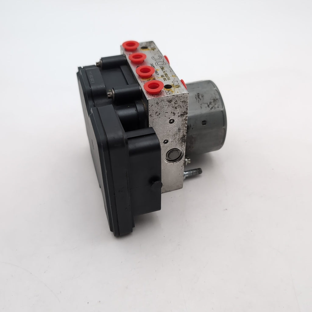 2018 Nissan Sentra ABS Anti Lock Brake Pump Control Unit OEM 476605UD0C