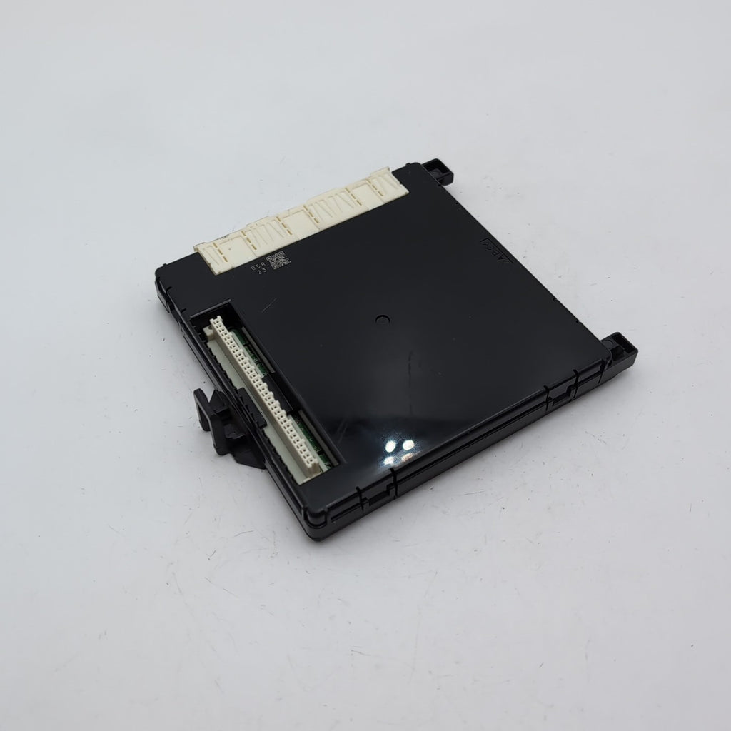 2014 2015 2016 2017 Lexus CT200h Multiplex Body Control Module 89221-76050