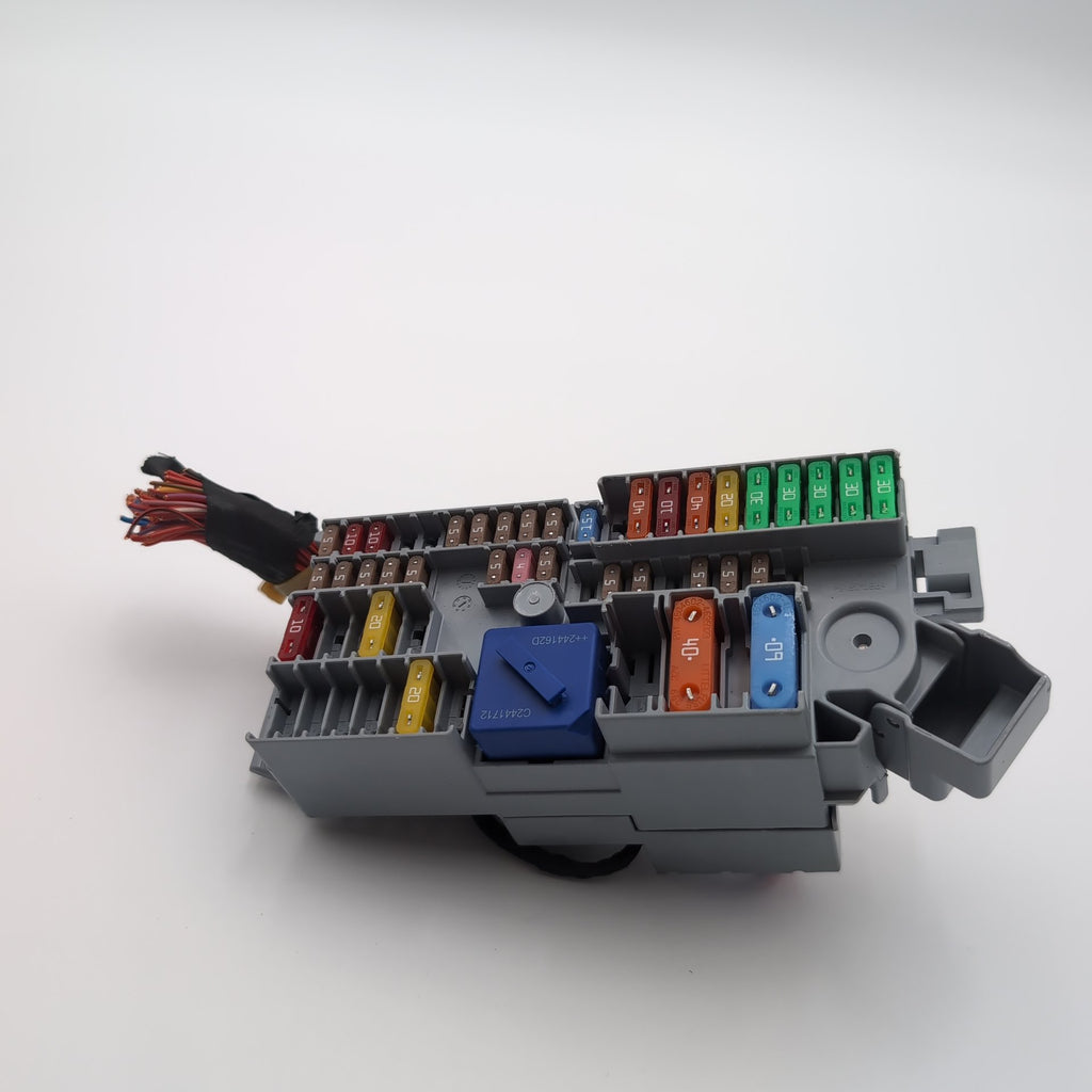 2019 - 2026 BMW X5 X6 X7 XM G20 G26 G42 G87 M3 Front Power Distribution Fuse Box