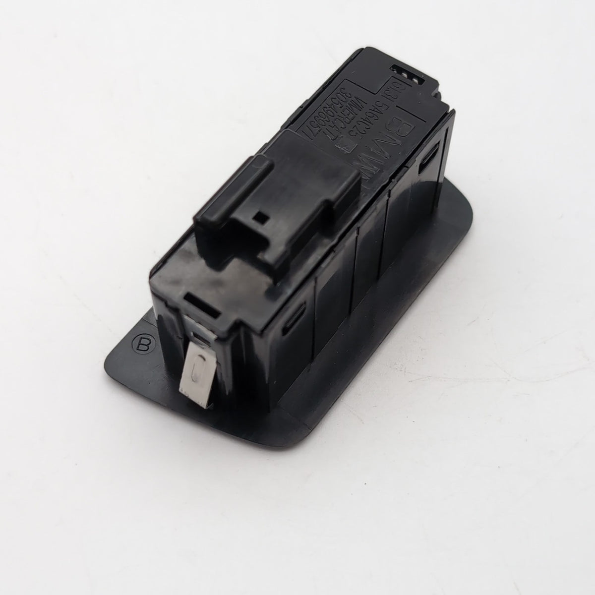 2023 - 2026 BMW G20 G26 XM X3 X5 X6 X7 Rear Trunk Open Close Switch 5A64C25