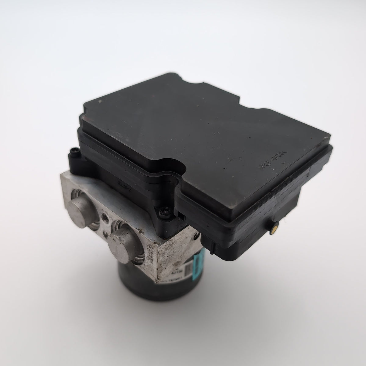 2015 - 2018 Kia Sedona ABS Anti Lock Brake Pump Control Unit 58900-A9450