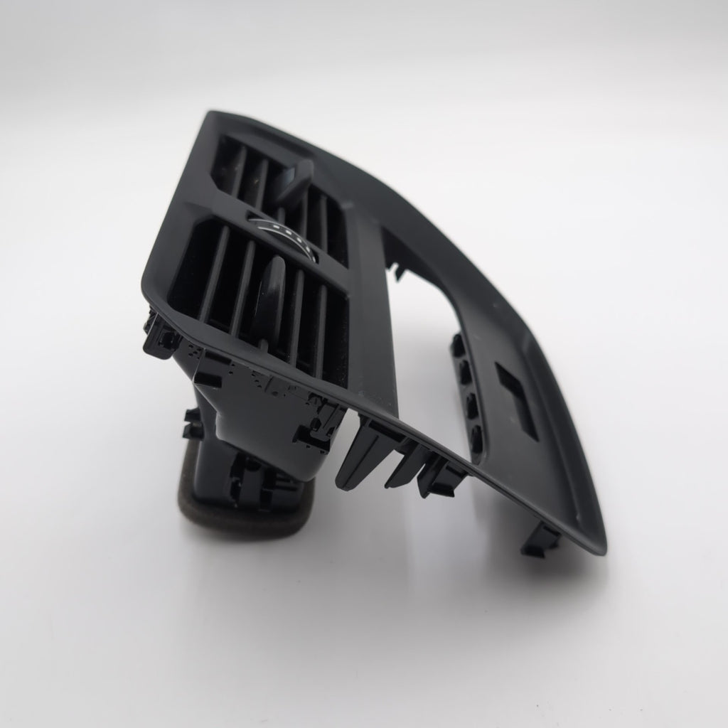 2022 - 2026 BMW 330i G20 i4 G26 Rear Console AC Air Vent Trim 5A3B8E1