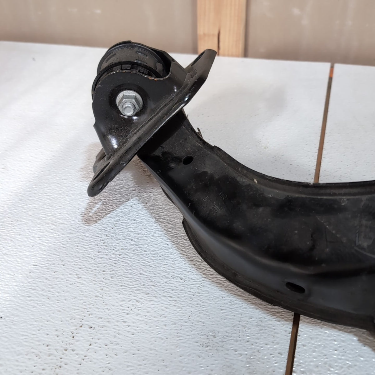 2023 2024 2025 BMW X1 U11 Rear Right Spindle Knuckle Hub Control Arm 6894210