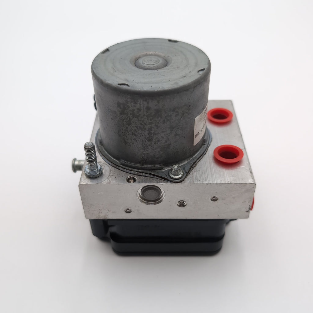 2018 Chevrolet Malibu 1.5L ABS Anti Lock Brake Pump 84325538