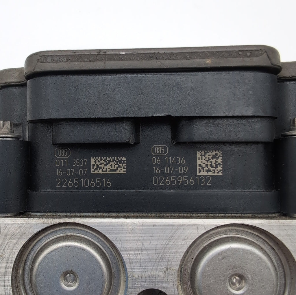 2017 Subaru Forester 2.5L AWD ABS Anti Lock Brake Pump Control Unit 27536SG230