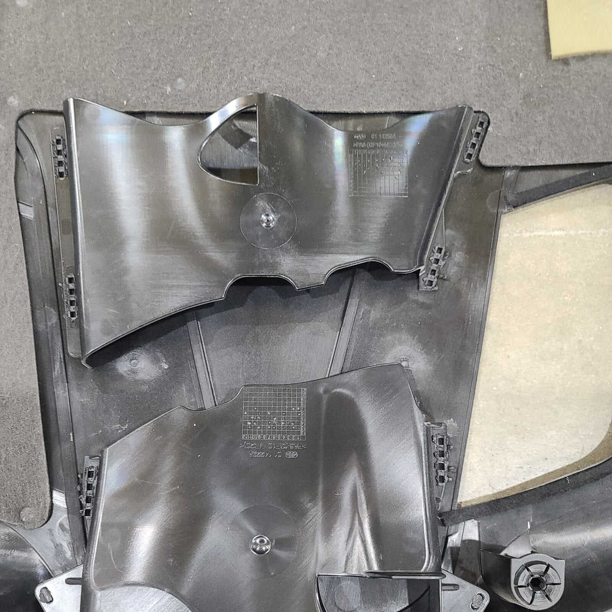Fits Mercedes Benz E Class W212 Engine Cover A6420102811 Oem