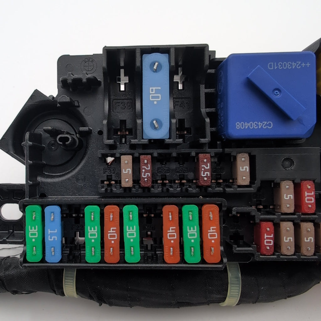 2022 - 2026 BMW 228i F74 X1 X2 iX B+ Positive Power Distribution Fuse Relay Box