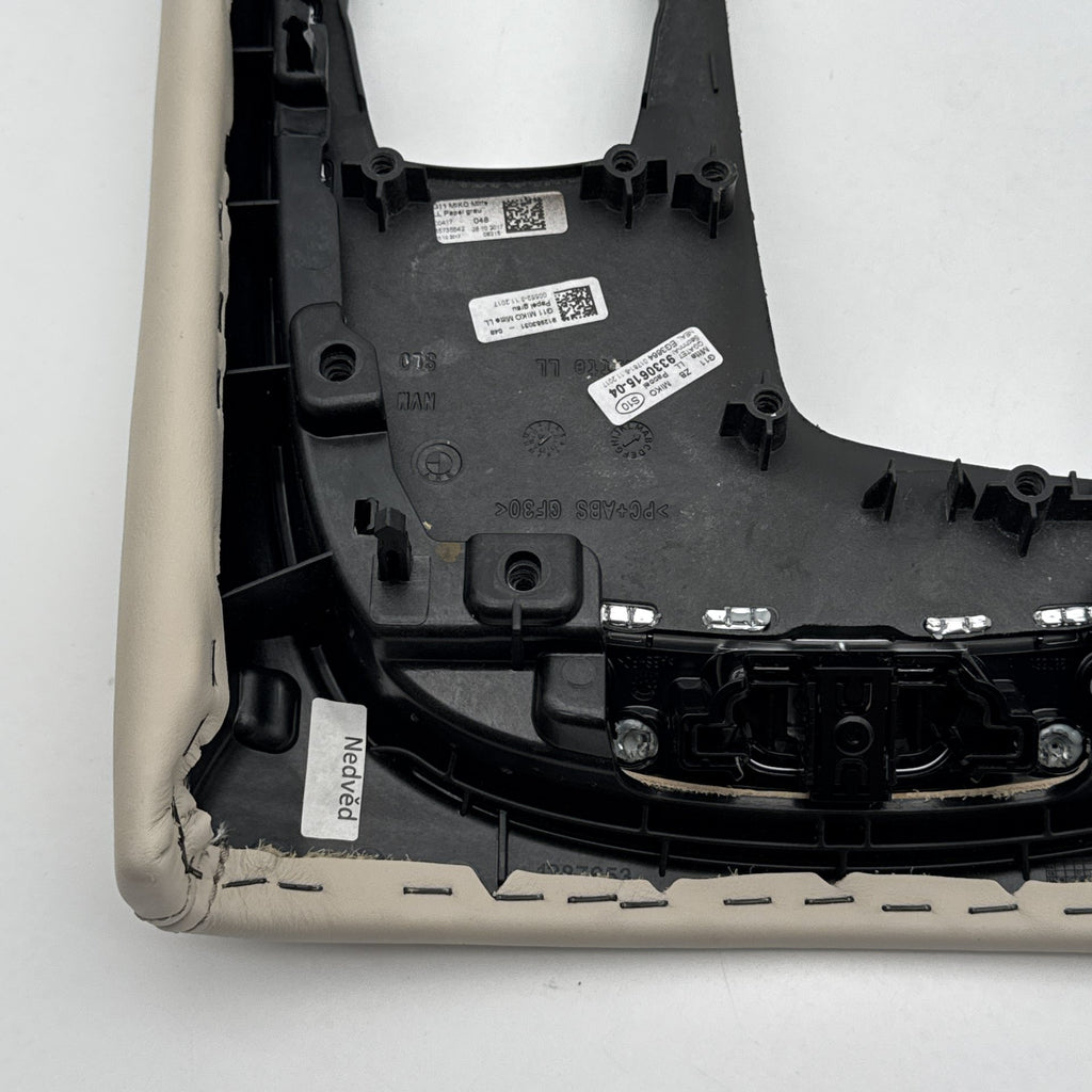 2016 - 2019 BMW 740i 750i G11 G12 Front Center Console Leather Trim 9352290