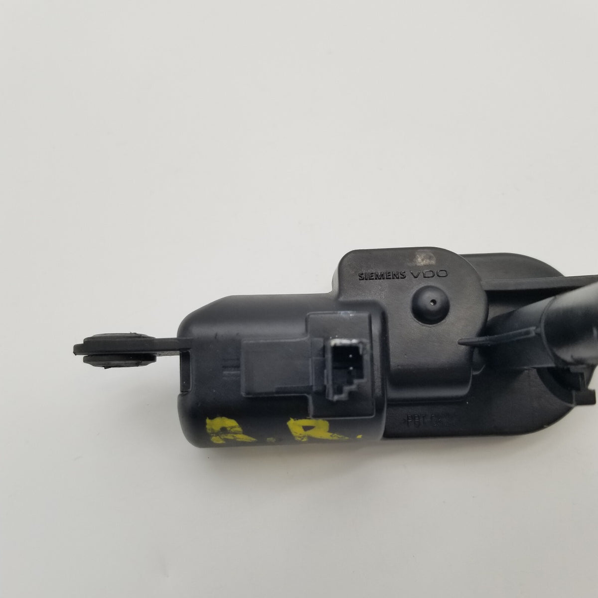 06-13 Mercedes W251 R500 R320 R63 AMG Rear Right Side Quarter Window Motor OEM