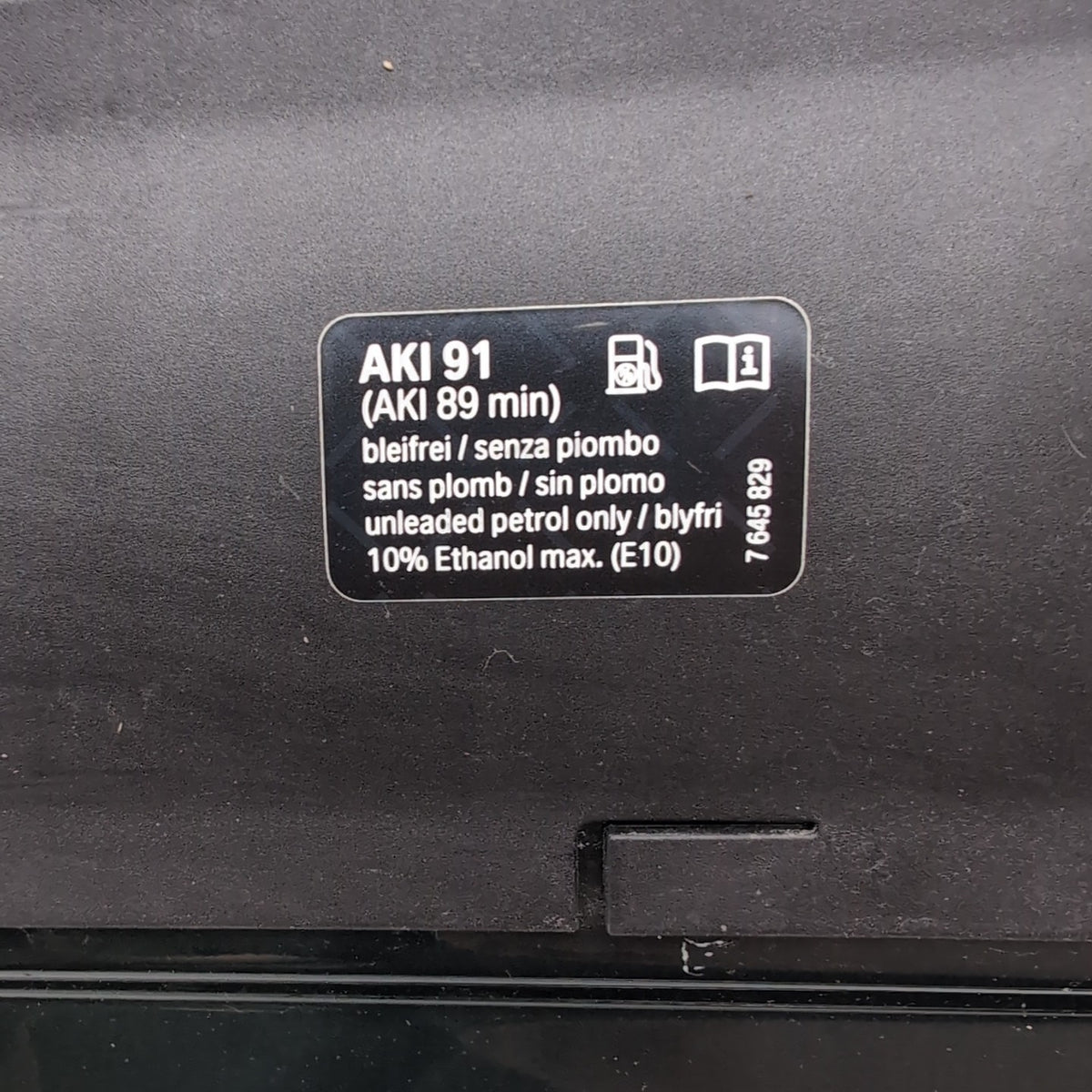 2023 2024 BMW X1 U11 M35i FUEL TANK DOOR LID & FILLER POCKET W/ GAS CAP