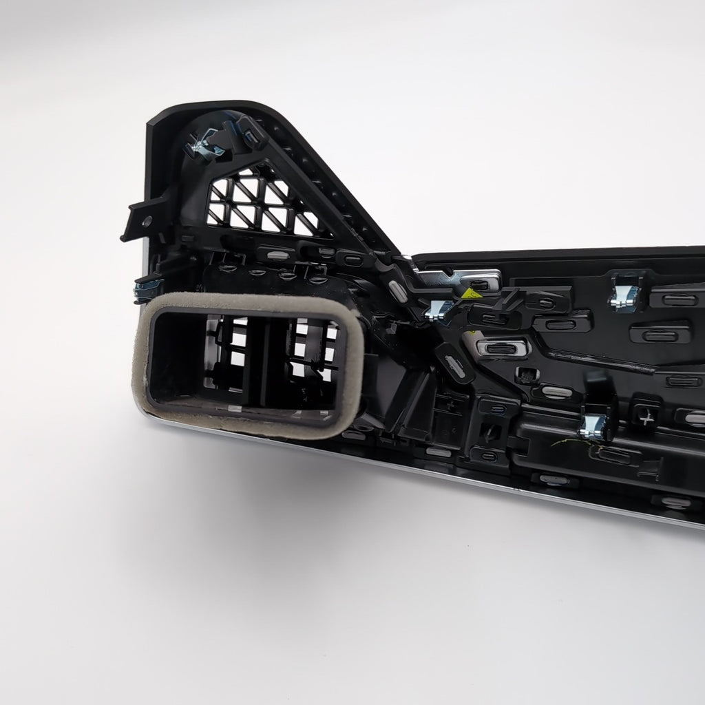 2024 2025 BMW X7 G07 DASH RIGHT SIDE UPPER COVER TRIM PANEL & AIR VENT GRILLE