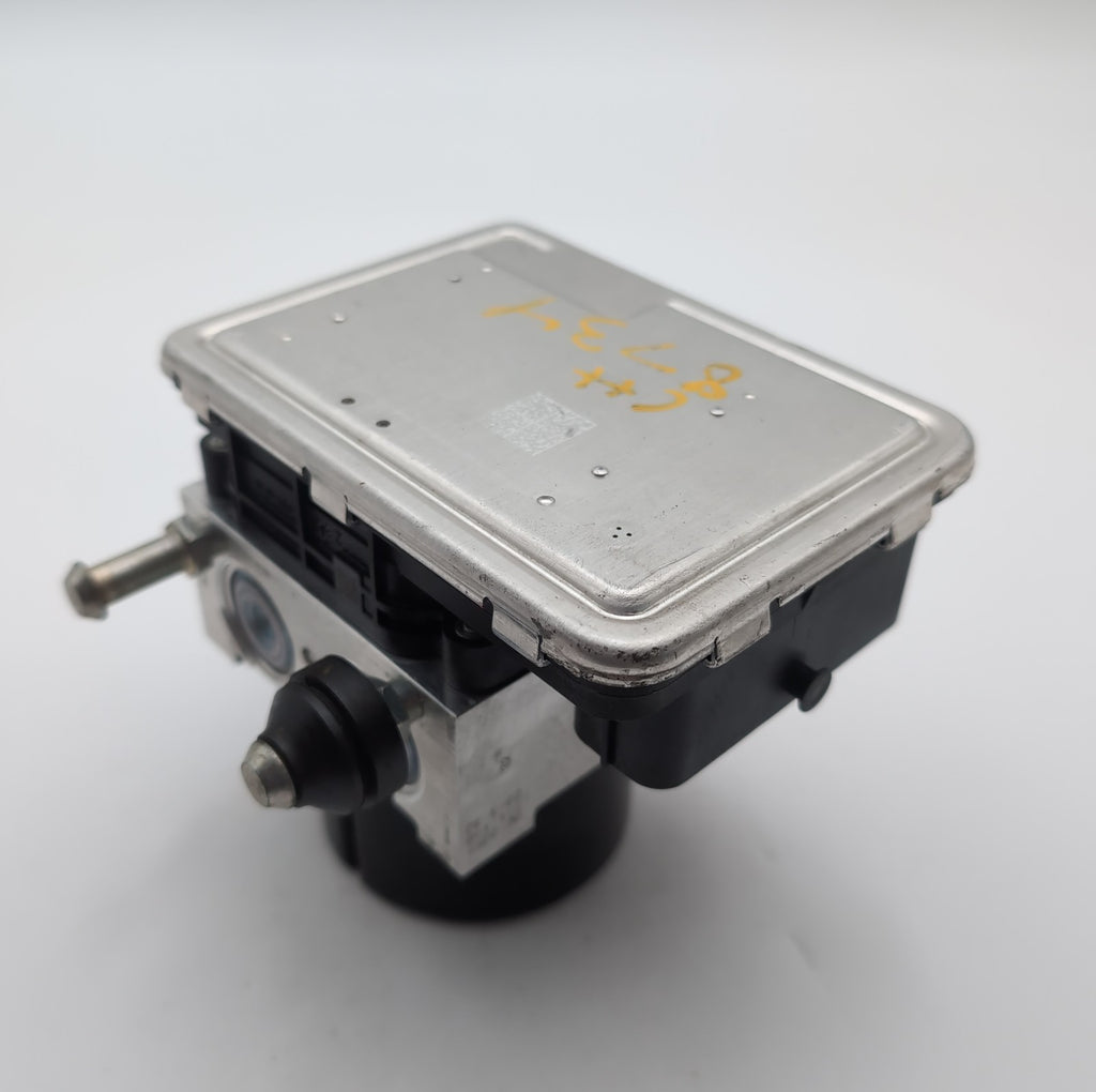 2020- 2022 Nissan Sentra 2.0L ABS Anti Lock Brake Pump Control Unit 476606LE0A