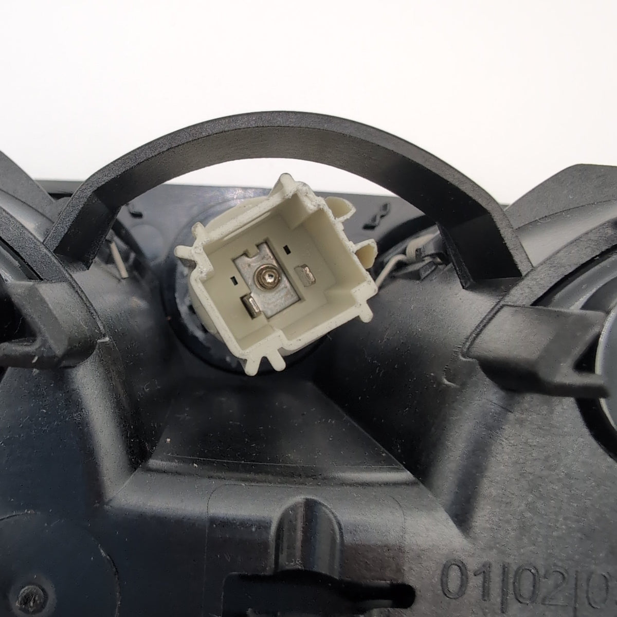 2019 - 2026 BMW G20 G22 G23 G26 G80 G83 M3 M4 Center Console Cup Holder 6809803