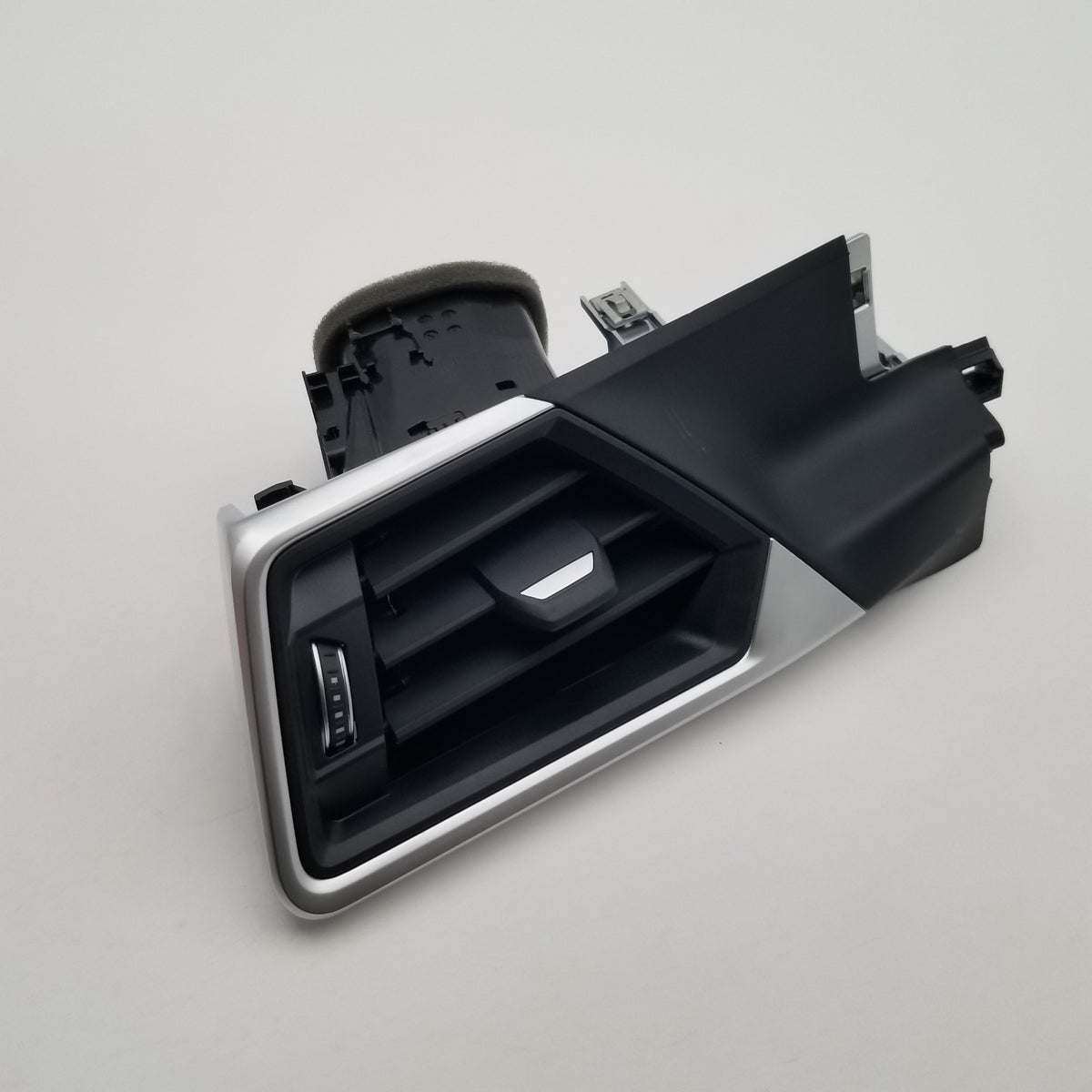BMW M2 G87 Front Left Side Dashboard Air Vent Trim 6805796 2023 2024 2025 OEM