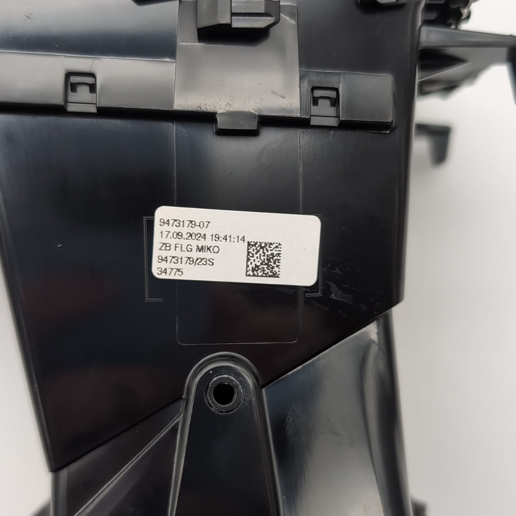 2022 2023 2024 2025 BMW X1 X2 Rear Console AC Heater Air Vent 9473179