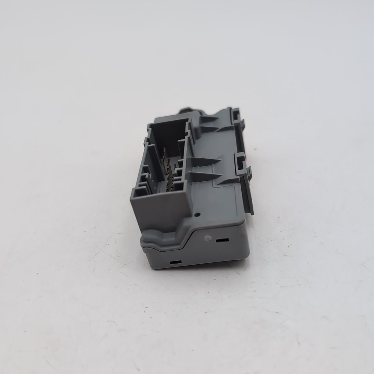 2022 - 2026 BMW X1 X2 Mini Cooper Countryman Power Distribution Box LIN Module