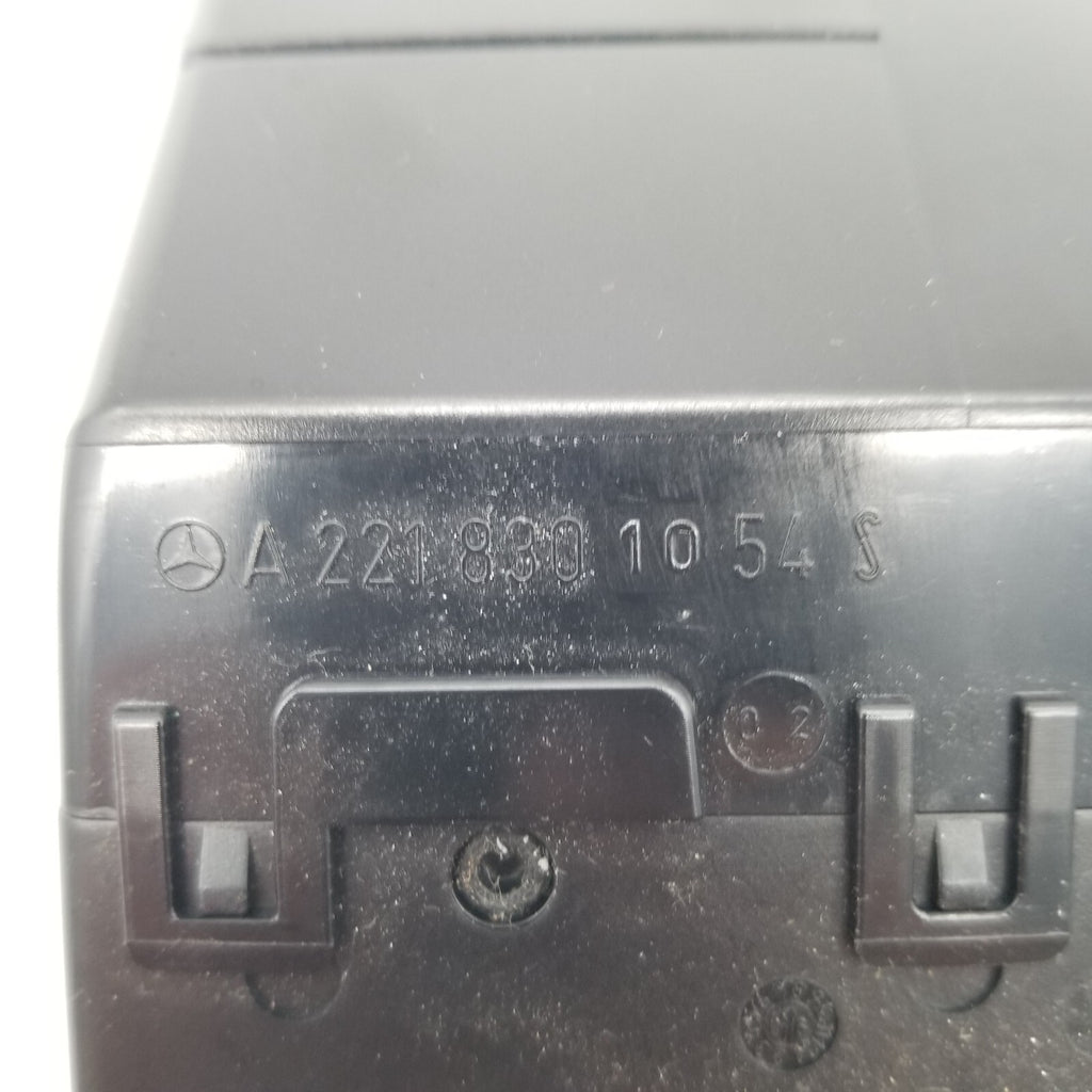 2007- 2013 Mercedes W221 S400 S65 Rear Center Console AC Air Vent 2218301054 OEM