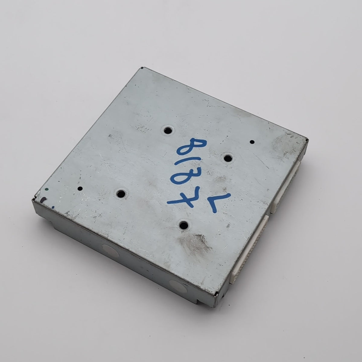 2017 Nissan Armada Camera Control Module OEM 284A15ZW0A
