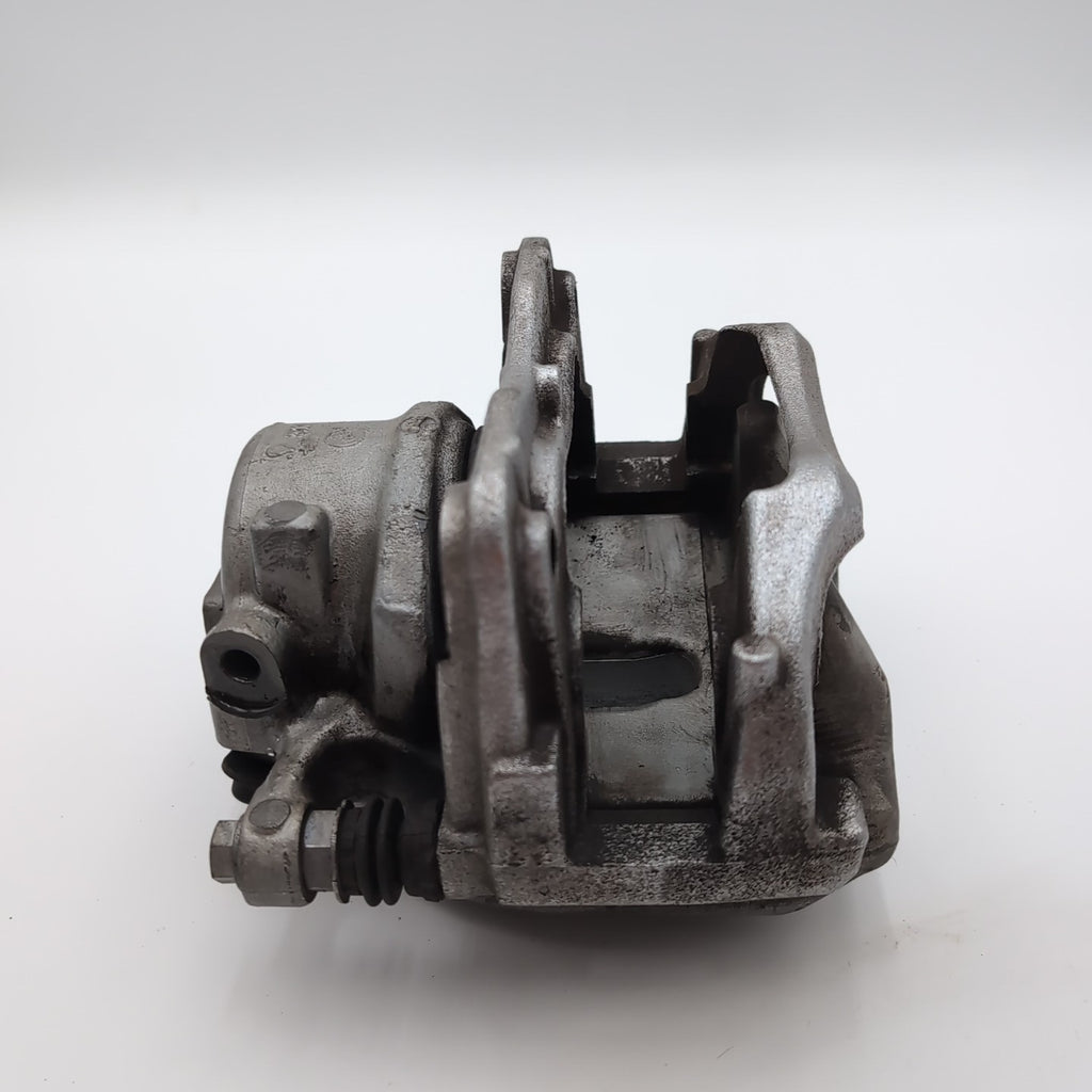 2019 - 2024 BMW G20 G01 330i X3 Front Right Brake Caliper OEM 53390A