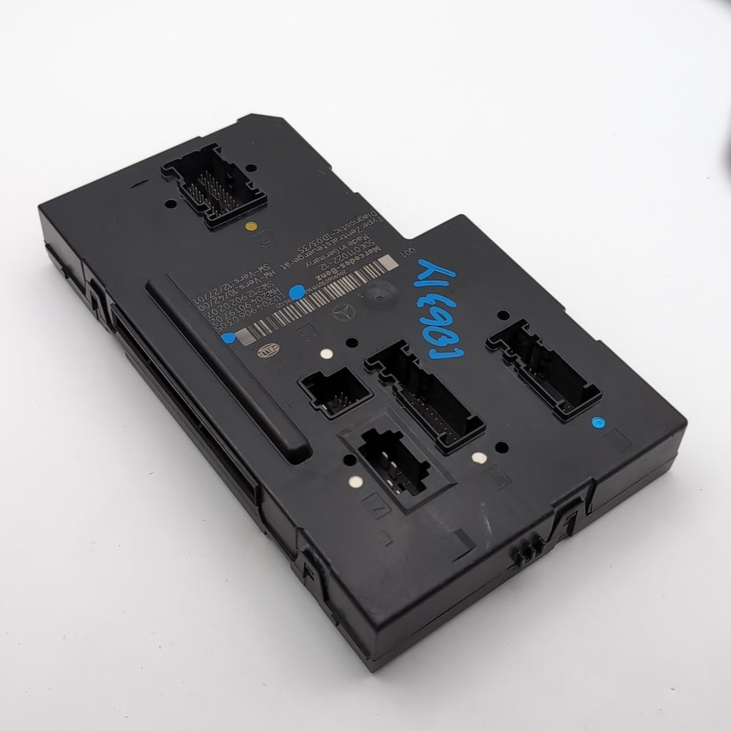 2012 2013 2014 Mercedes W204 C250 SAM Module Relay Fuse Box OEM