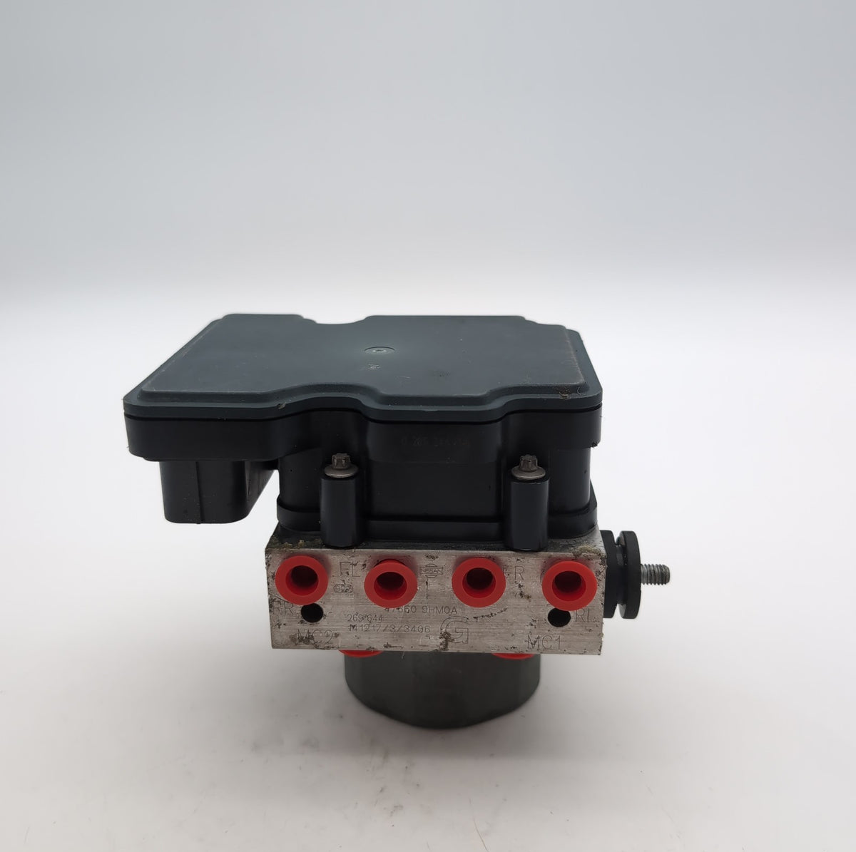 2015 Nissan Altima 2.5L ABS Anti Lock Brake Pump Control Unit 476609HM0A