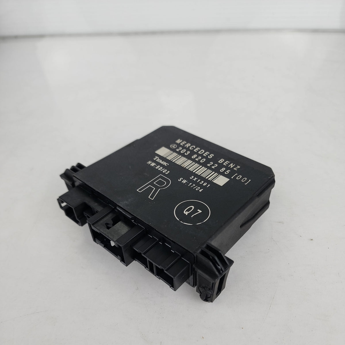 2002-2007 Fits Mercedes C300 Rear Door Control Module 2038202285 Right Side