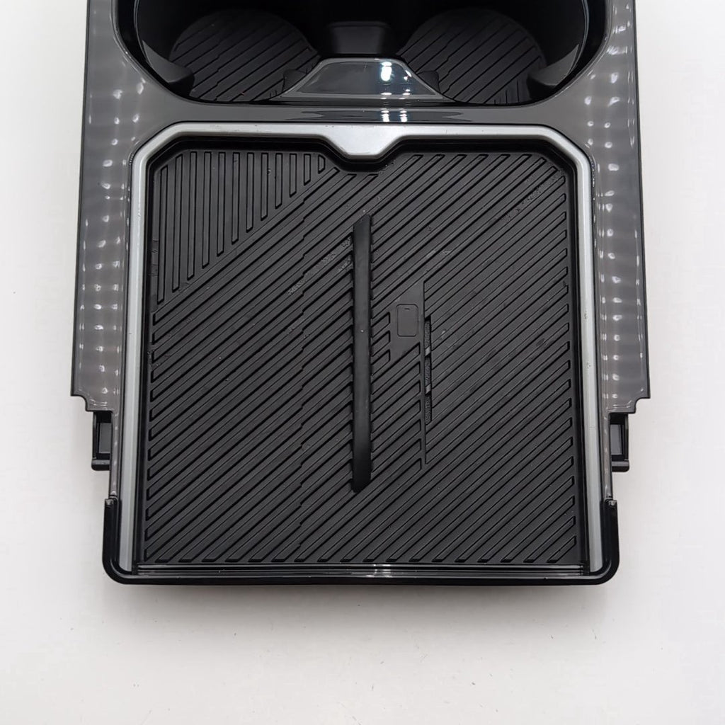 2024 2025 2026 BMW i5 540i 530i 550e G60 Center Console Cup Holder Charging Tray