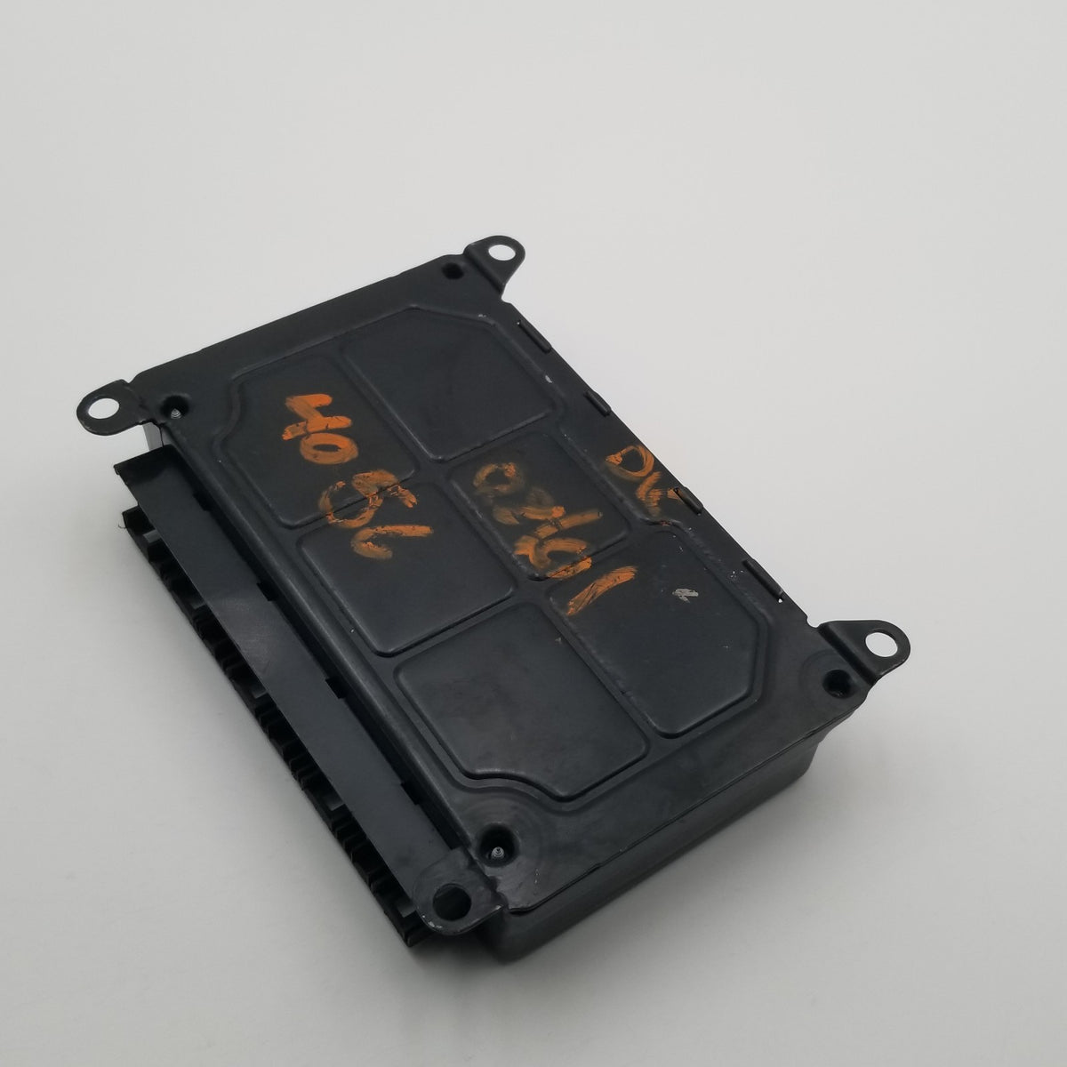 1999 2000 2001 2002 Land Rover Discovery 2 OEM ABS ECU Computer WABCO SRD000070