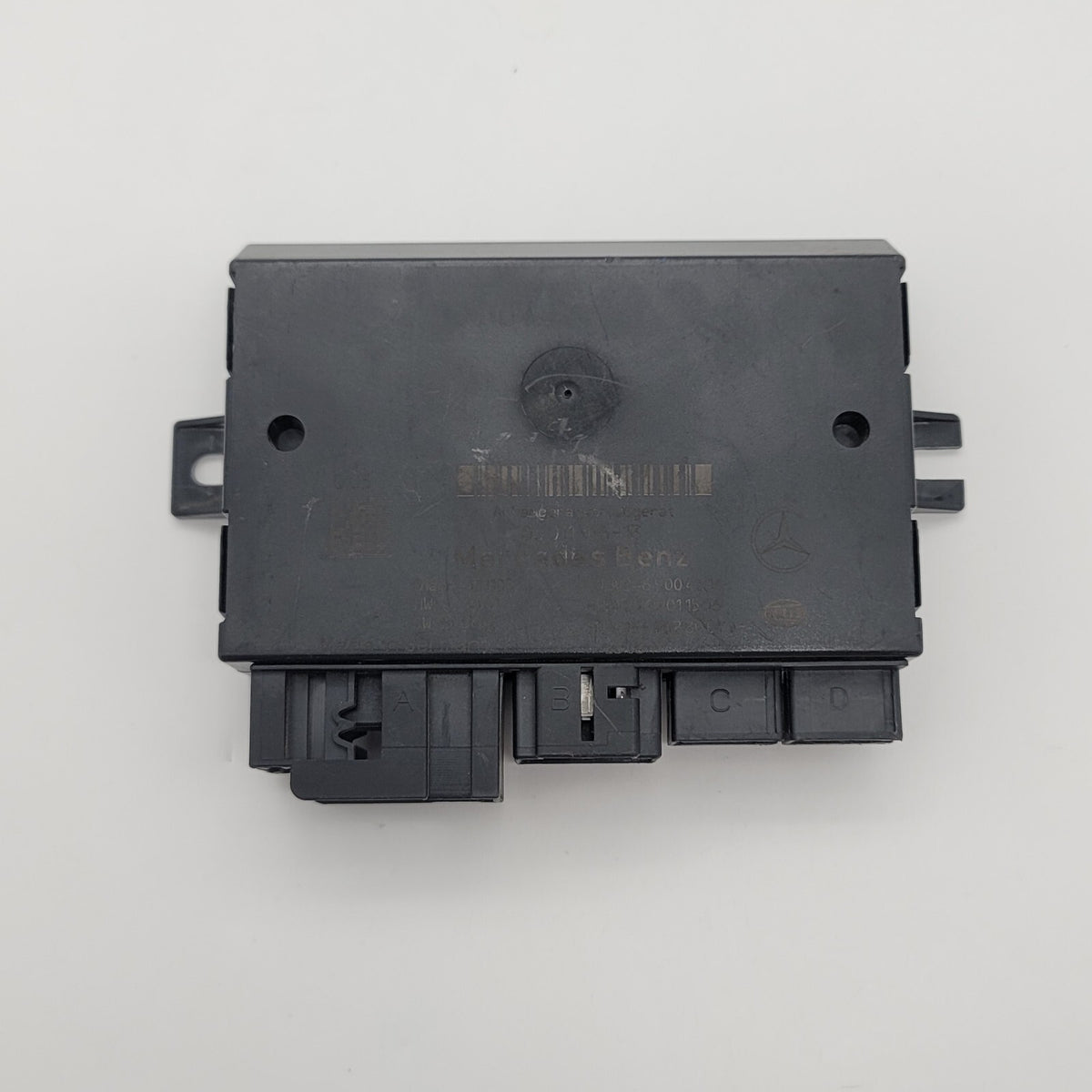 2017 2018 2019 MERCEDES GLS450 X166 TRAILER TOWING CONTROL MODULE A2469004216