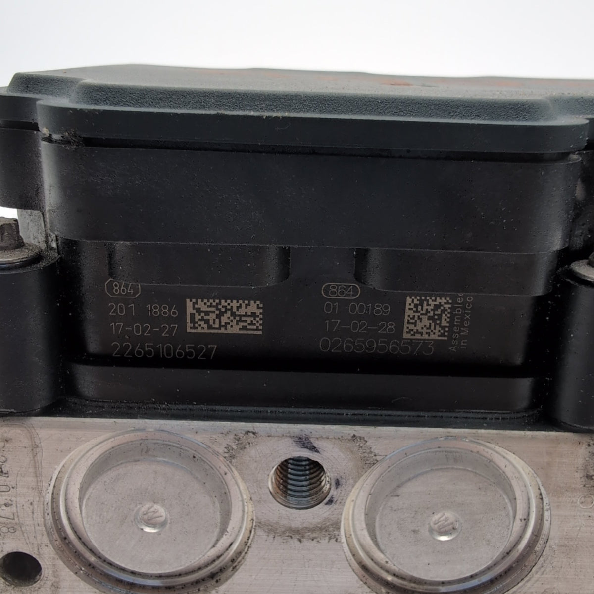 2016 - 2019 Chevrolet Cruze ABS Anti Lock Brake Pump Control Unit 39064667