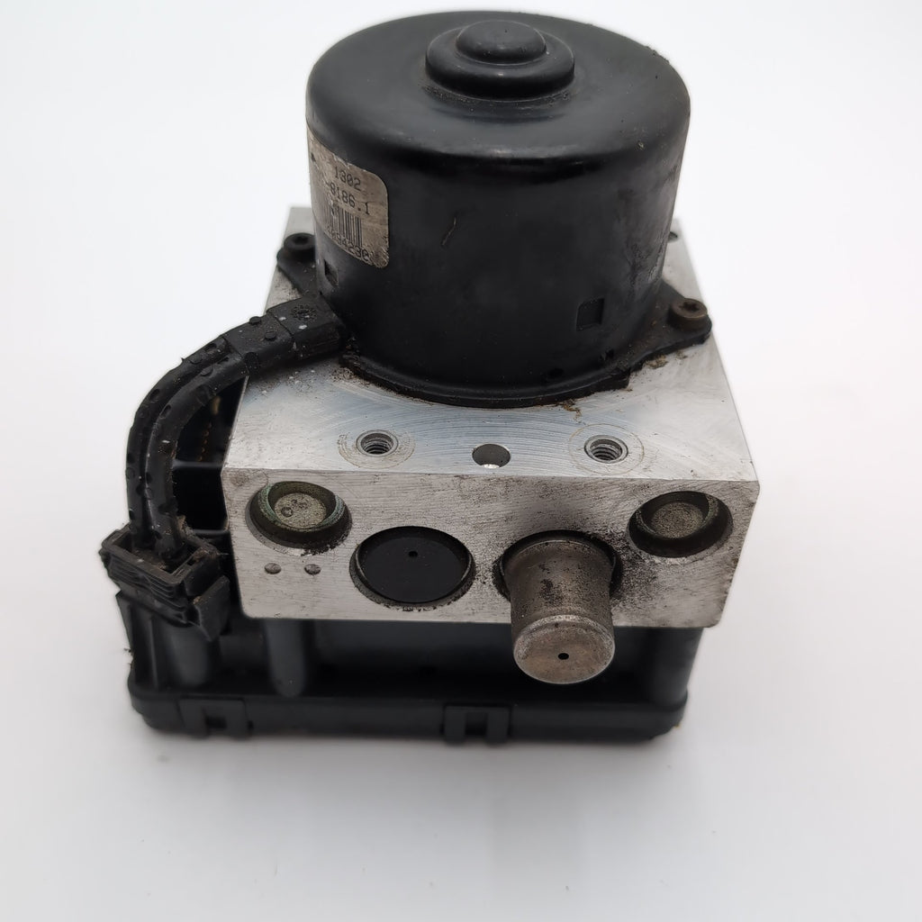 2002 2003 2004 Jeep Grand Cherokee ABS Anti Lock Brake Pump 52129301AB