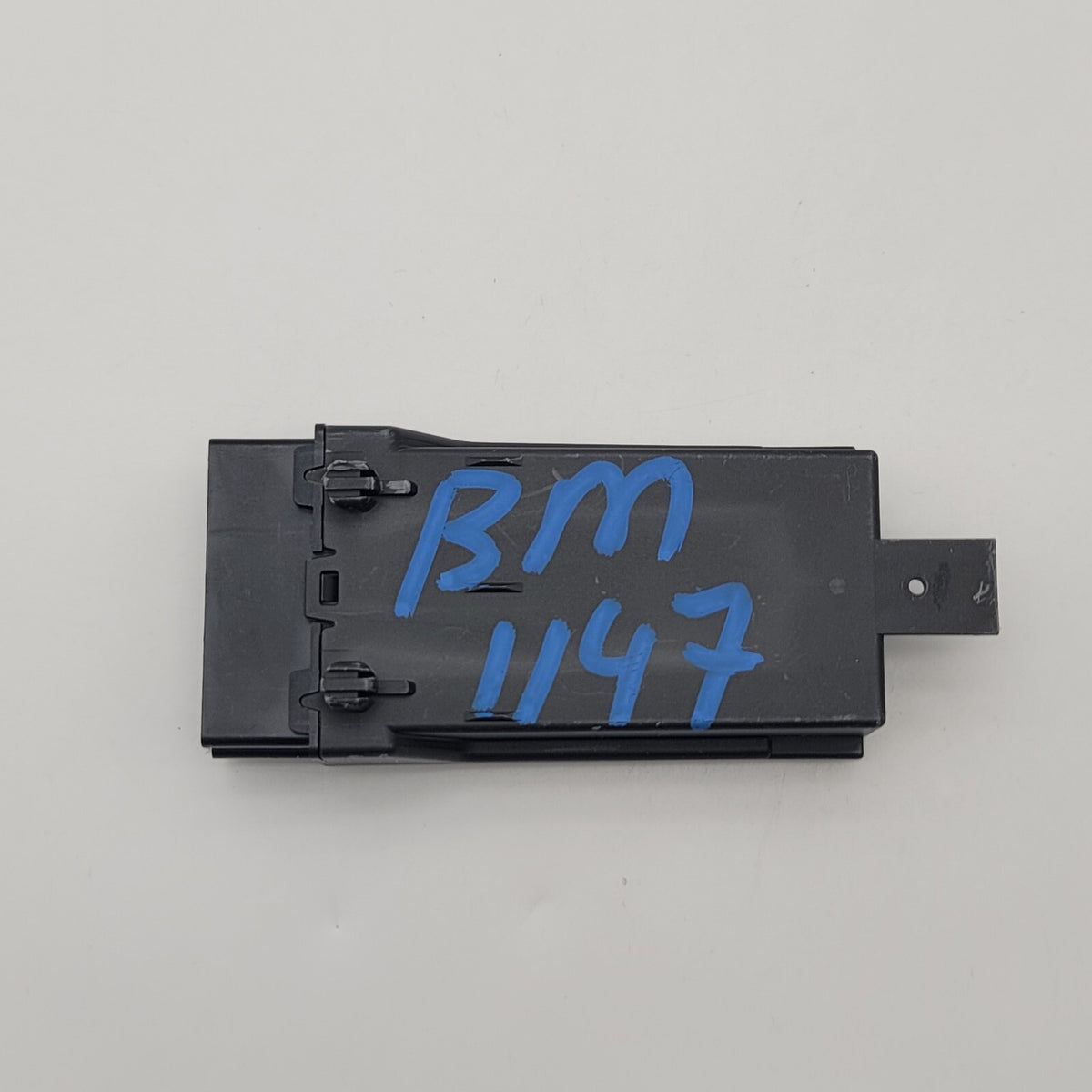 2016- 2022 BMW 750I G12 XDRIVE REAR LEFT SIDE SEAT HEAT HEATED CONTROL MODULE