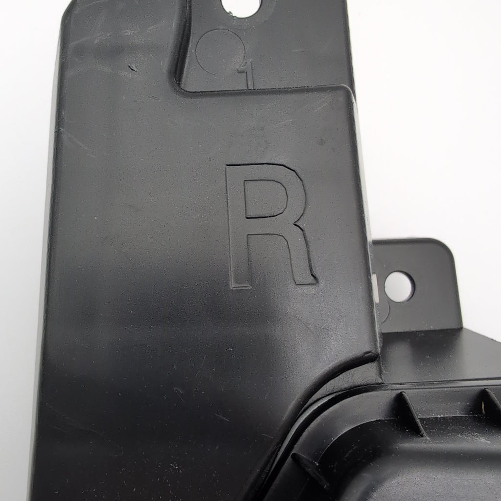 2024 2025 2026 BMW 550e i5 G60 Front Right Door Bass Compound Speaker 5A5AF86