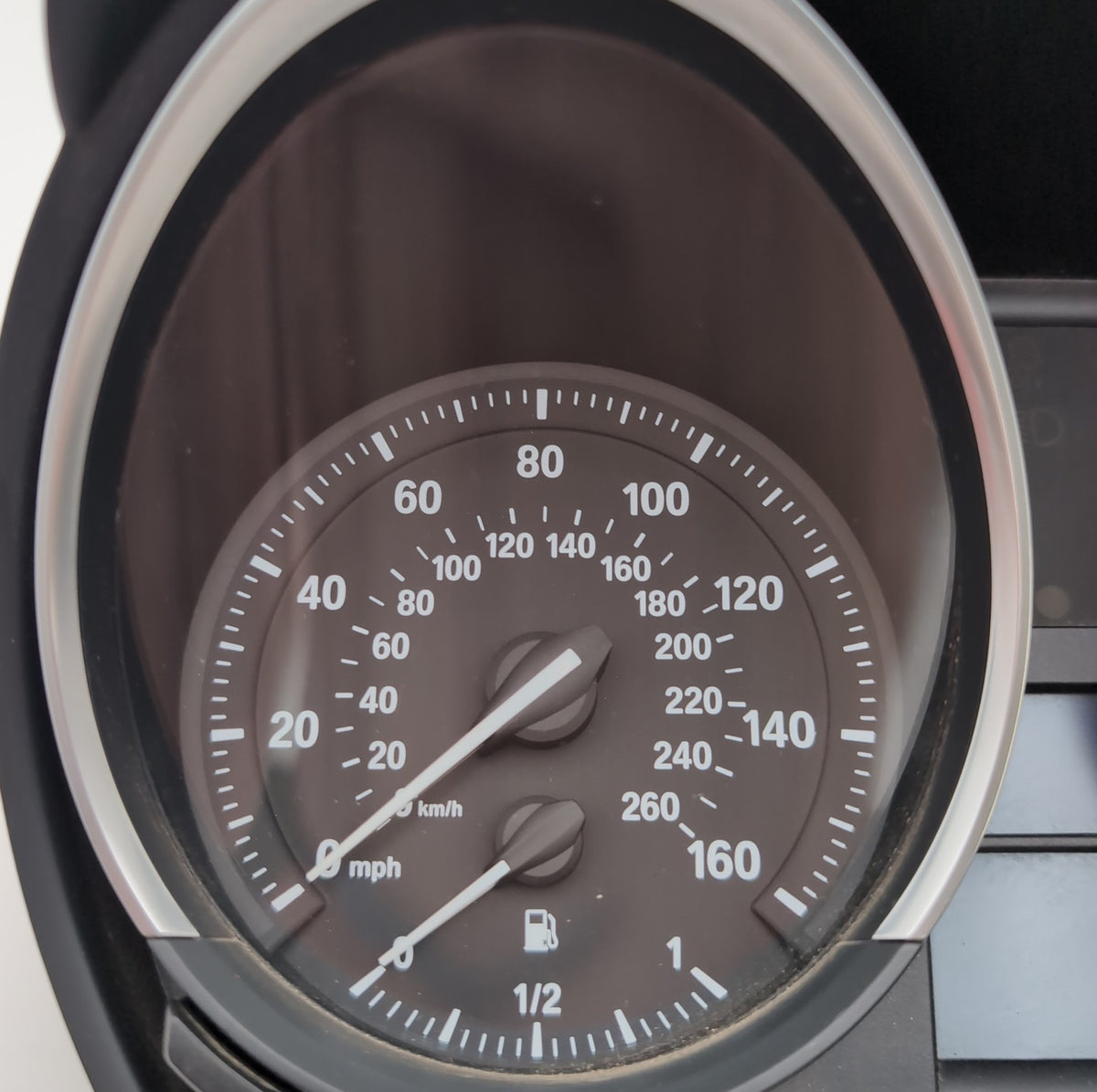 2009 - 2016 BMW E89 Z4 Instrument Gauge Cluster Speedometer 9242393 80K MILES
