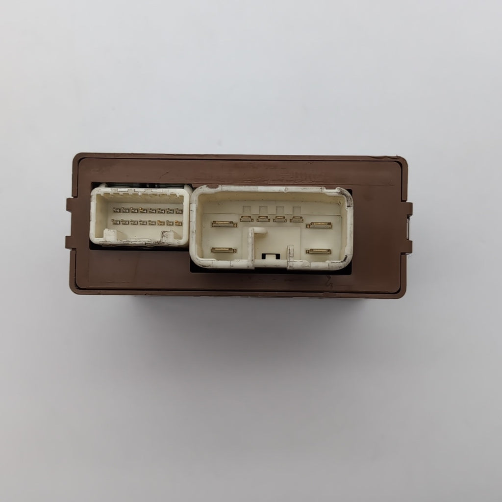 2013 2014 2015 LEXUS GS450h PARKING BRAKE CONTROL MODULE 89050-30020