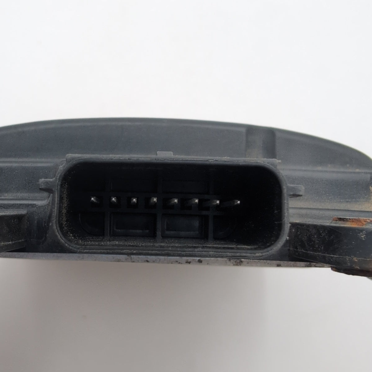2016 - 2020 Nissan Rogue Rear Left Blind Spot Radar Sensor 284K16FL0A