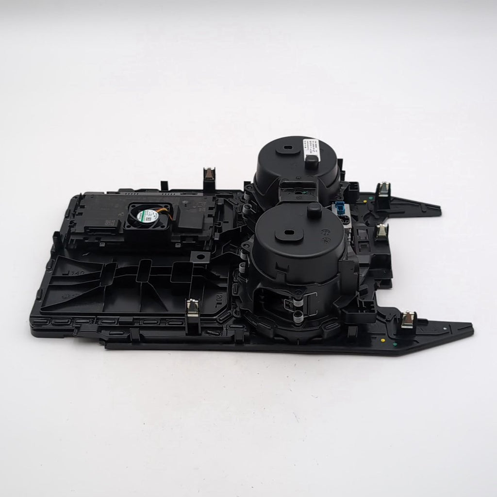 2024 2025 2026 BMW i5 540i 530i 550e G60 Center Console Cup Holder Charging Tray