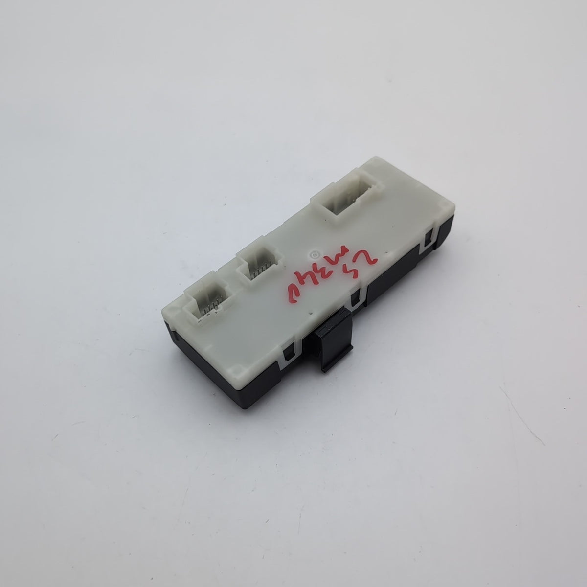 2021 - 2026 BMW G20 G30 M3 X3 X6 X6M Rear Liftgate Trunk Lid Control Module