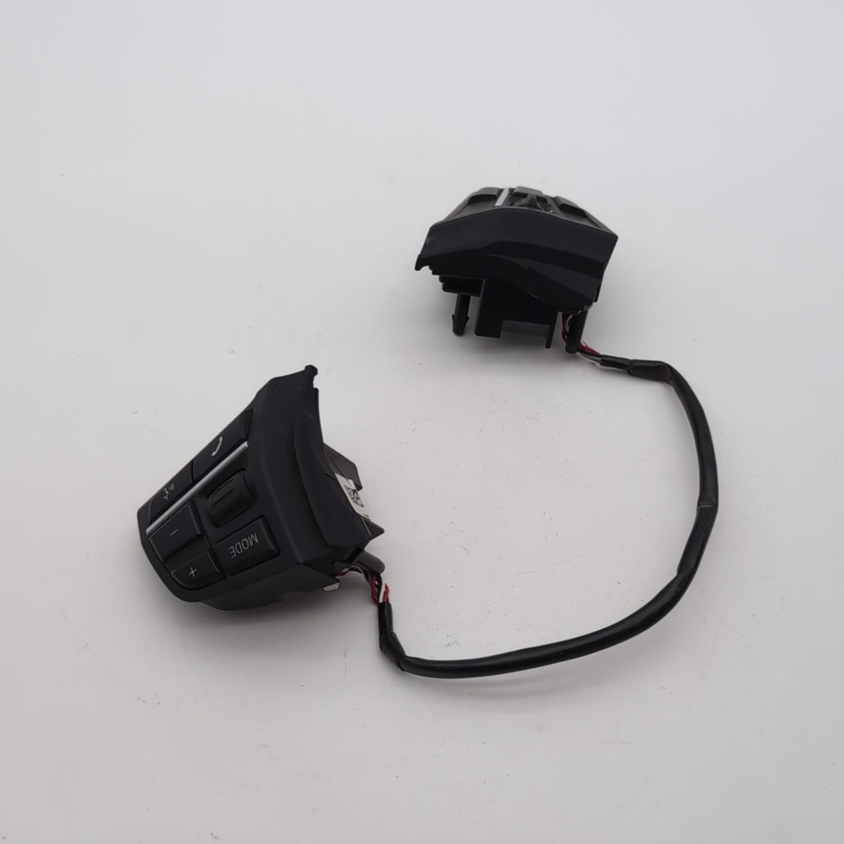 2009- 2015 BMW 750i 750Li Steering Wheel Cruise Control Volume Switch 9229483