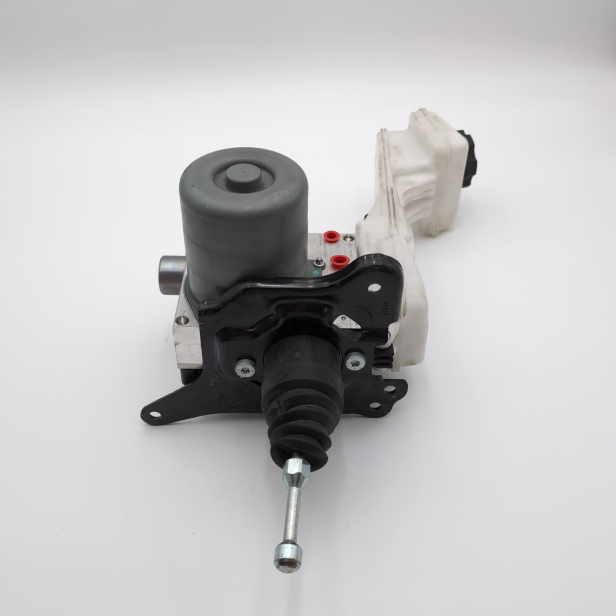 2022 2023 2024 Cadillac 2.0L ABS Master Cylinder Brake Booster 87814754