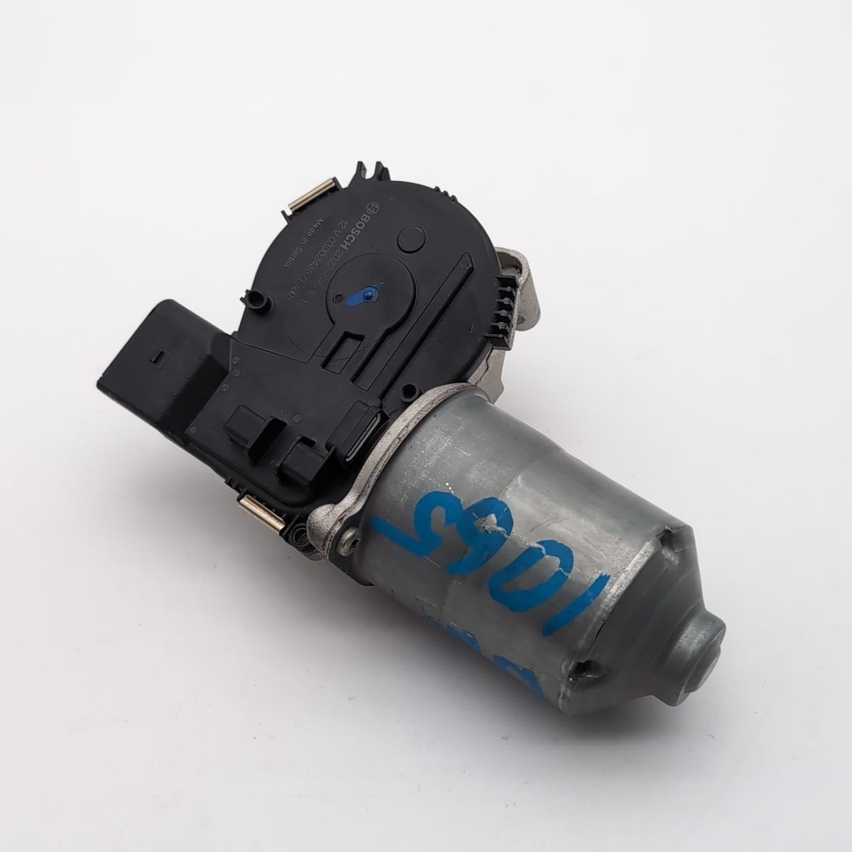 2021- 2025 BMW X1 X2 X3 M35 Front Windshield Wiper Motor OEM 0390243671