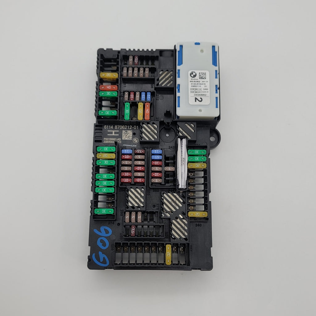 2019 - 2023 BMW X5 X7 Rear Power Distribution Fuse Box 8706212