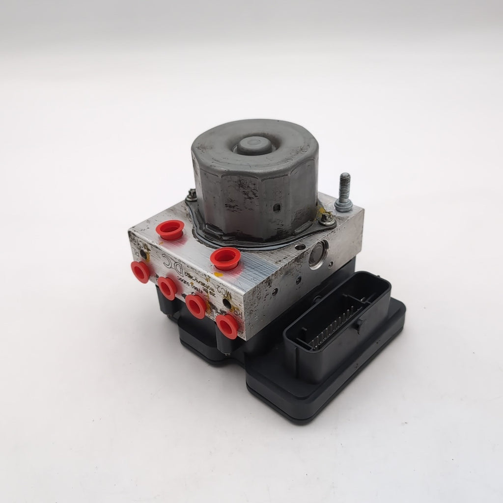 2018 Nissan Sentra ABS Anti Lock Brake Pump Control Unit OEM 476605UD0C