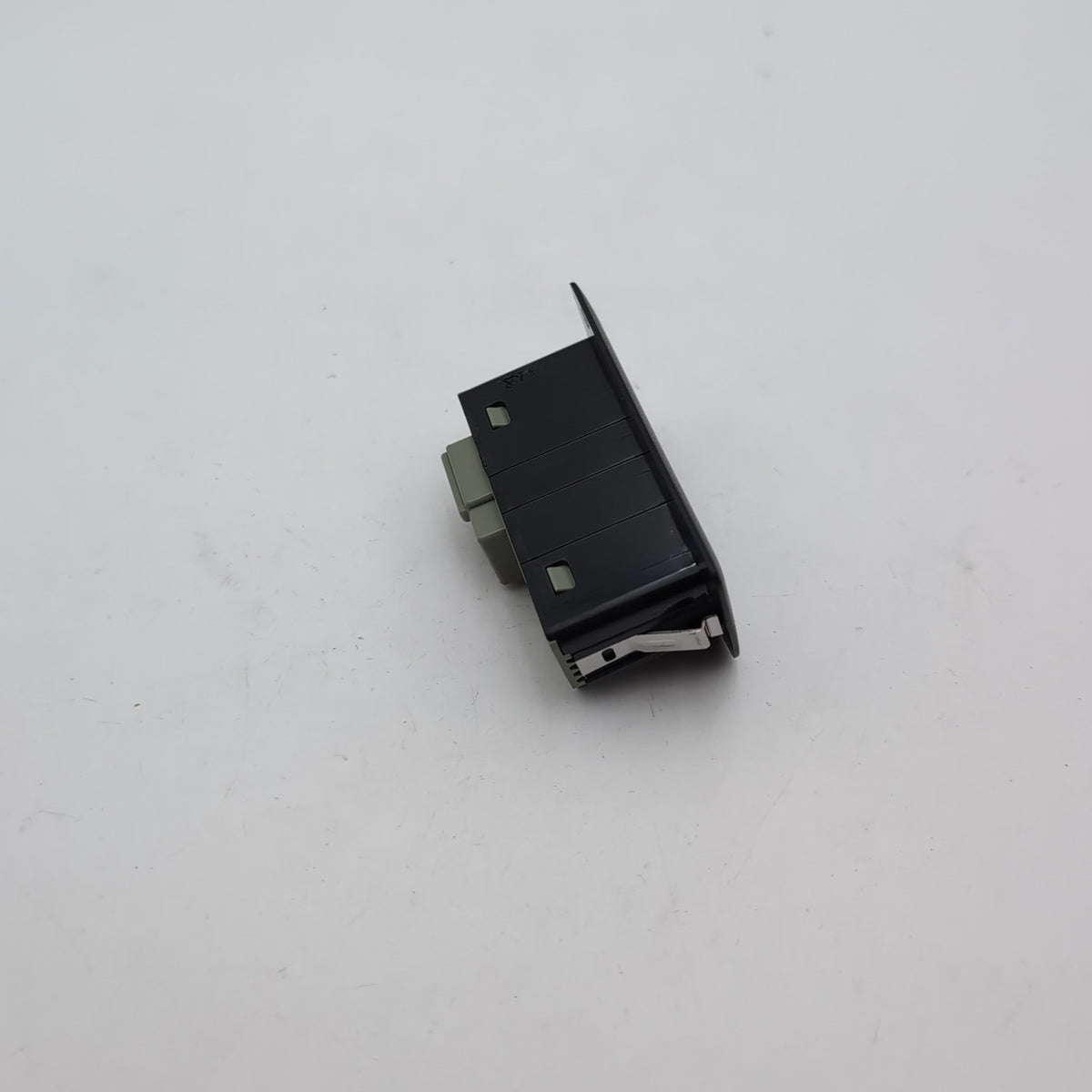 2021 - 2026 BMW 540i 530i i5 G60 M5 X1 X2 X3 Trunk Lid Tailgate Switch Button