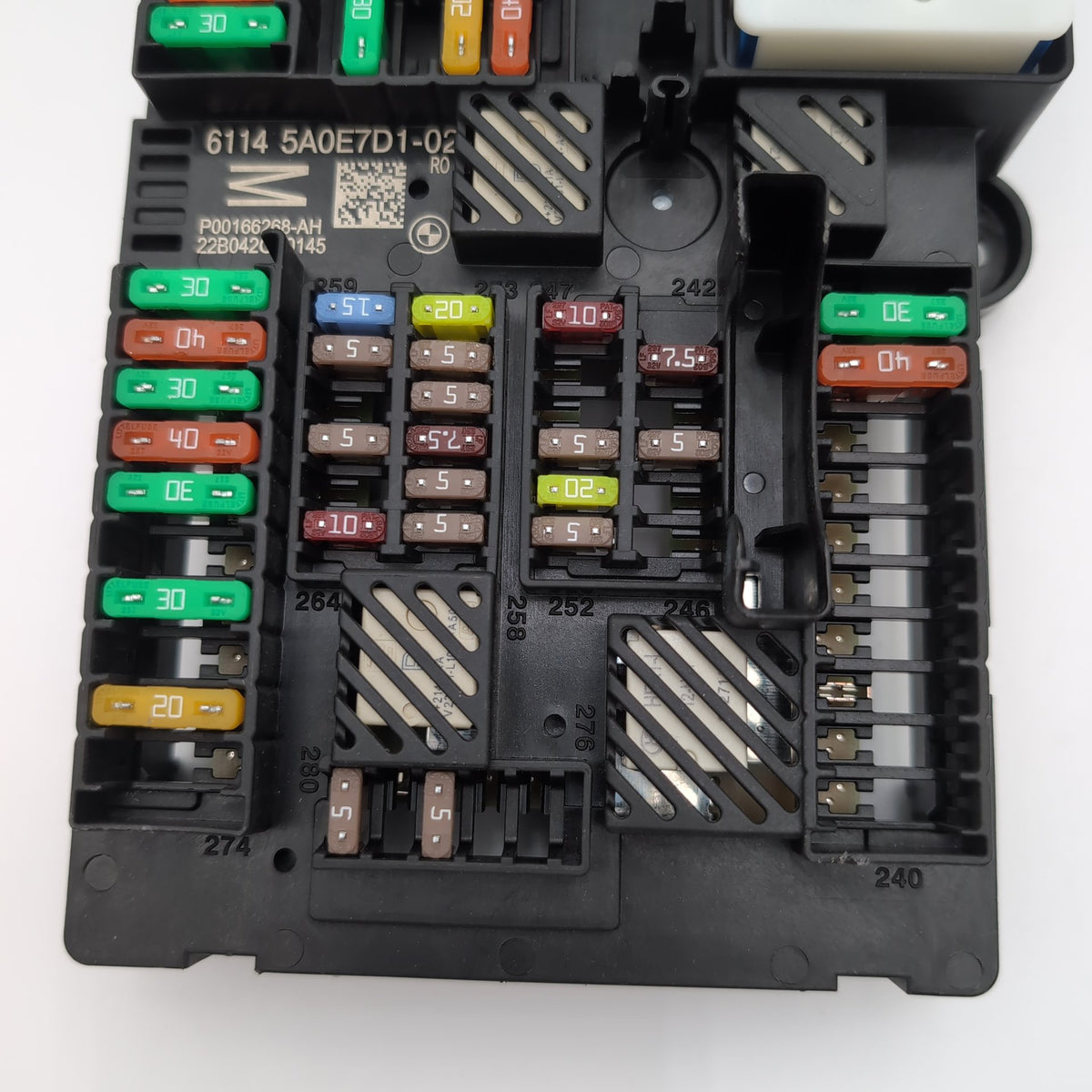 2019 - 2024 BMW 330i 430i G20 G22 G26 Rear Power Distribution Fuse Box 5A0E7D1