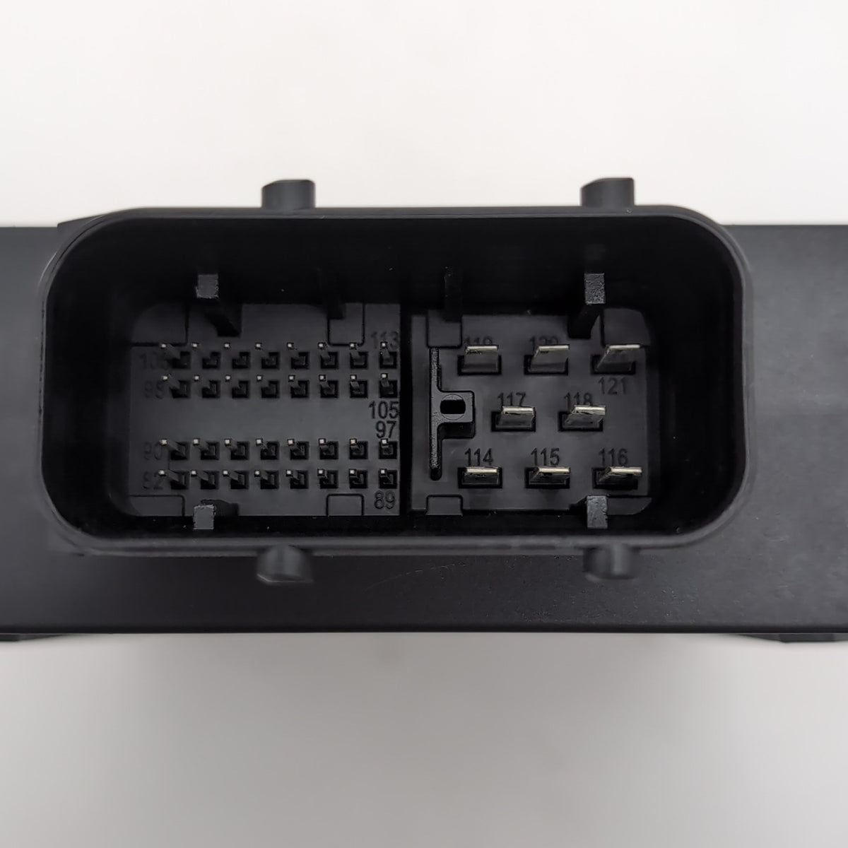 2017- 2023 MERCEDES C63 AMG W205 SEDAN OEM DIFFERENTIAL LOCK CONTROL MODULE