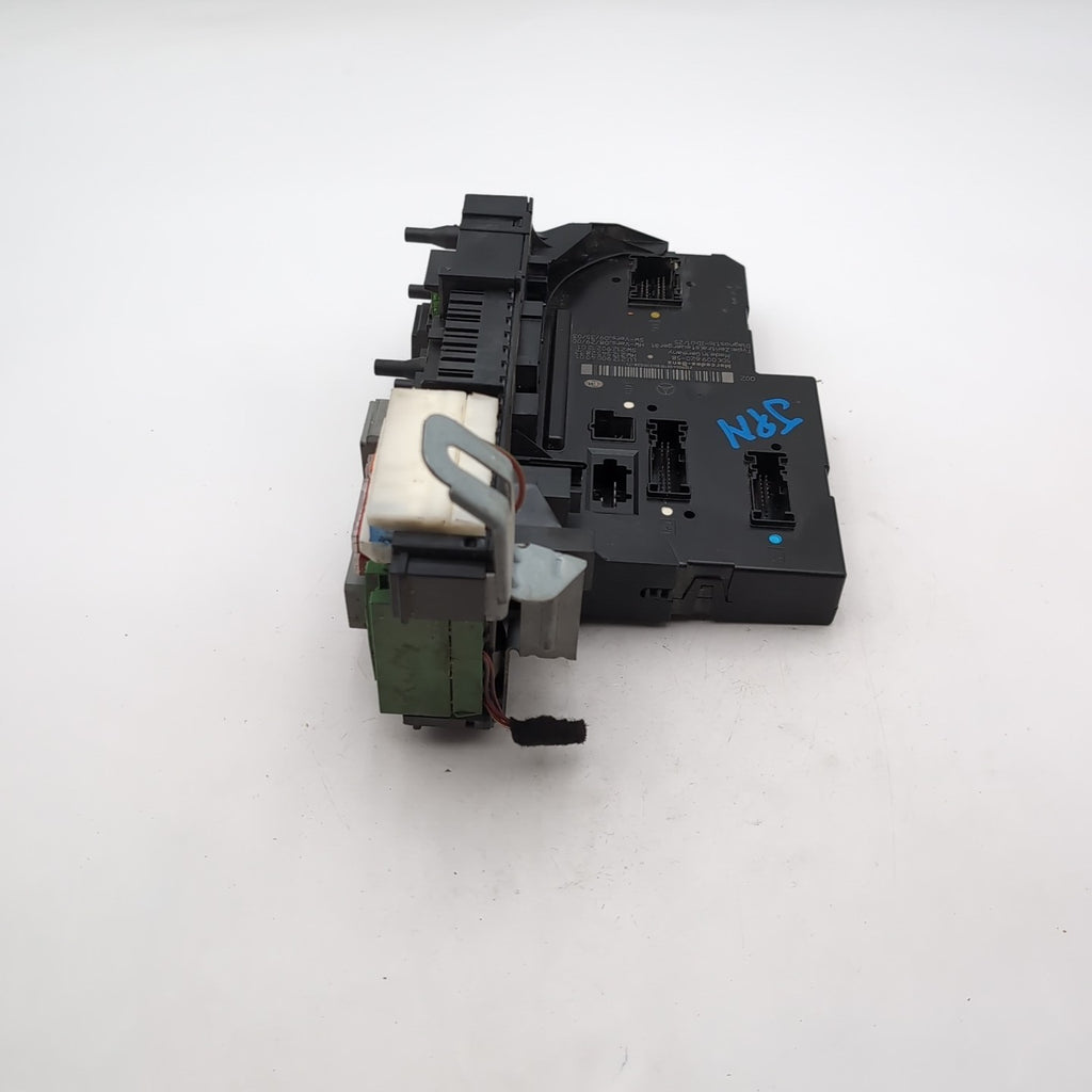 2010 2011 Mercedes W212 E350 E550 Rear Fuse Relay Box SAM Assembly A2129004001