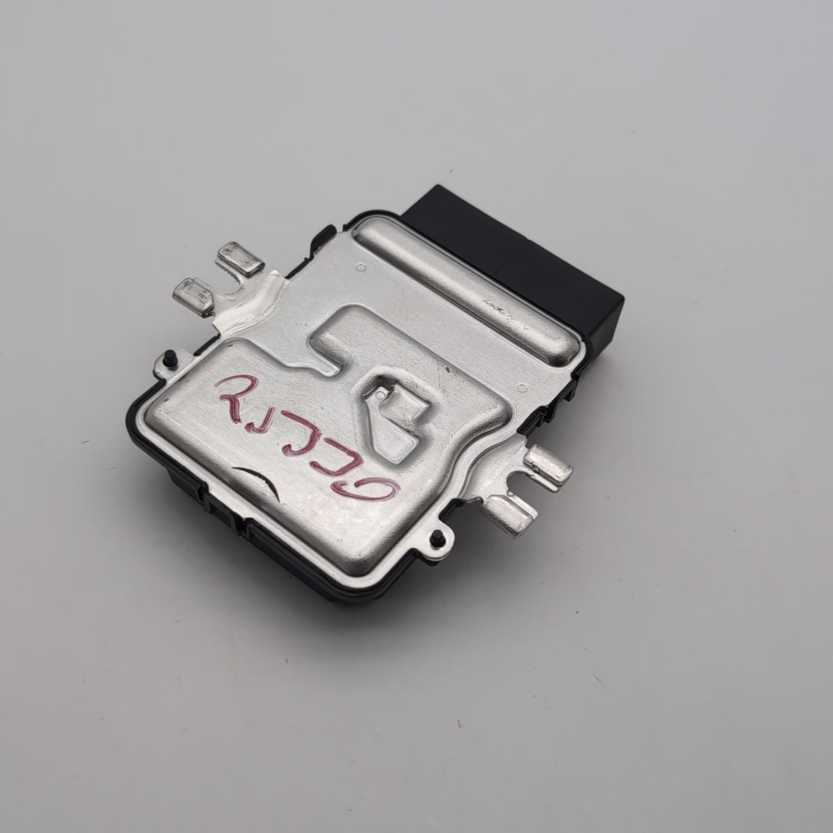 2024 - 2026 BMW 2 5 7 G60 G70 F74 X1 X2 X3 X5 X6 X7 Fuel Pump Control Module