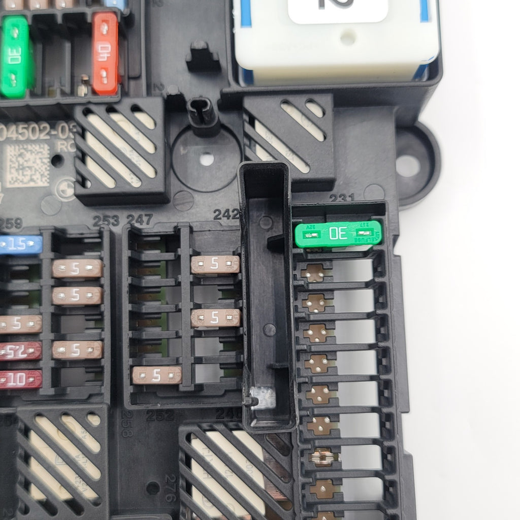 2018- 2023 BMW X4 X3 G02 G01 FUSE BOX REAR CONTROL SWITCH 5A04502 8795478 OEM